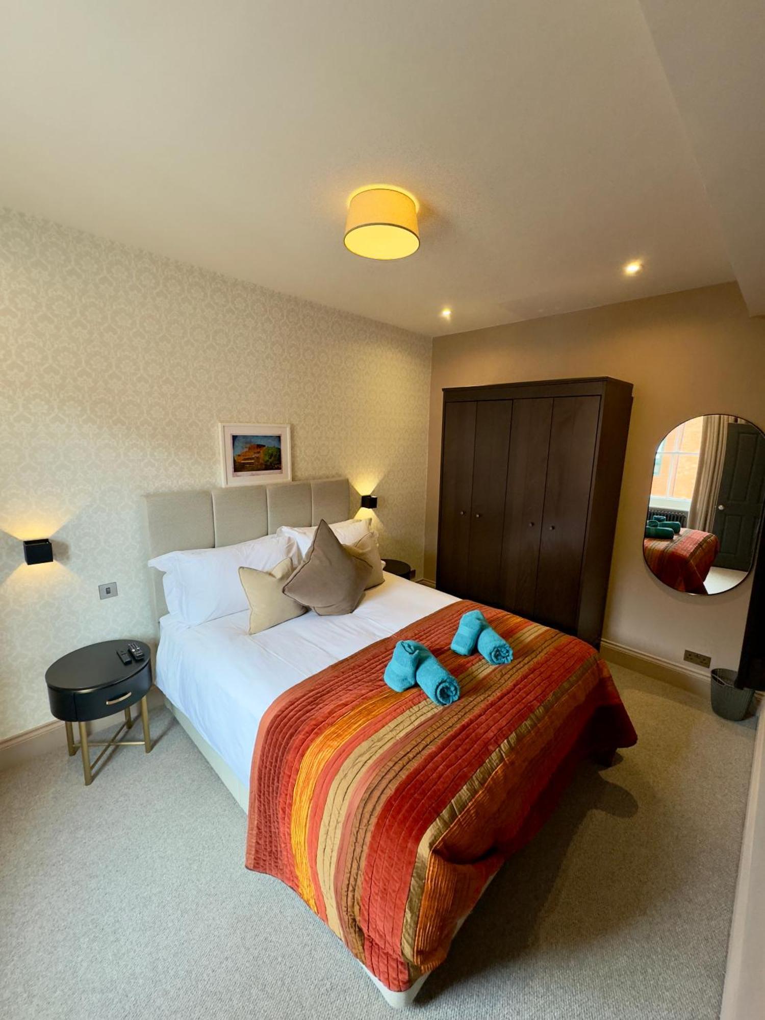 Romeo'S Arch High End Luxury In Centre Of Stratford With Parking Apartment Bagian luar foto