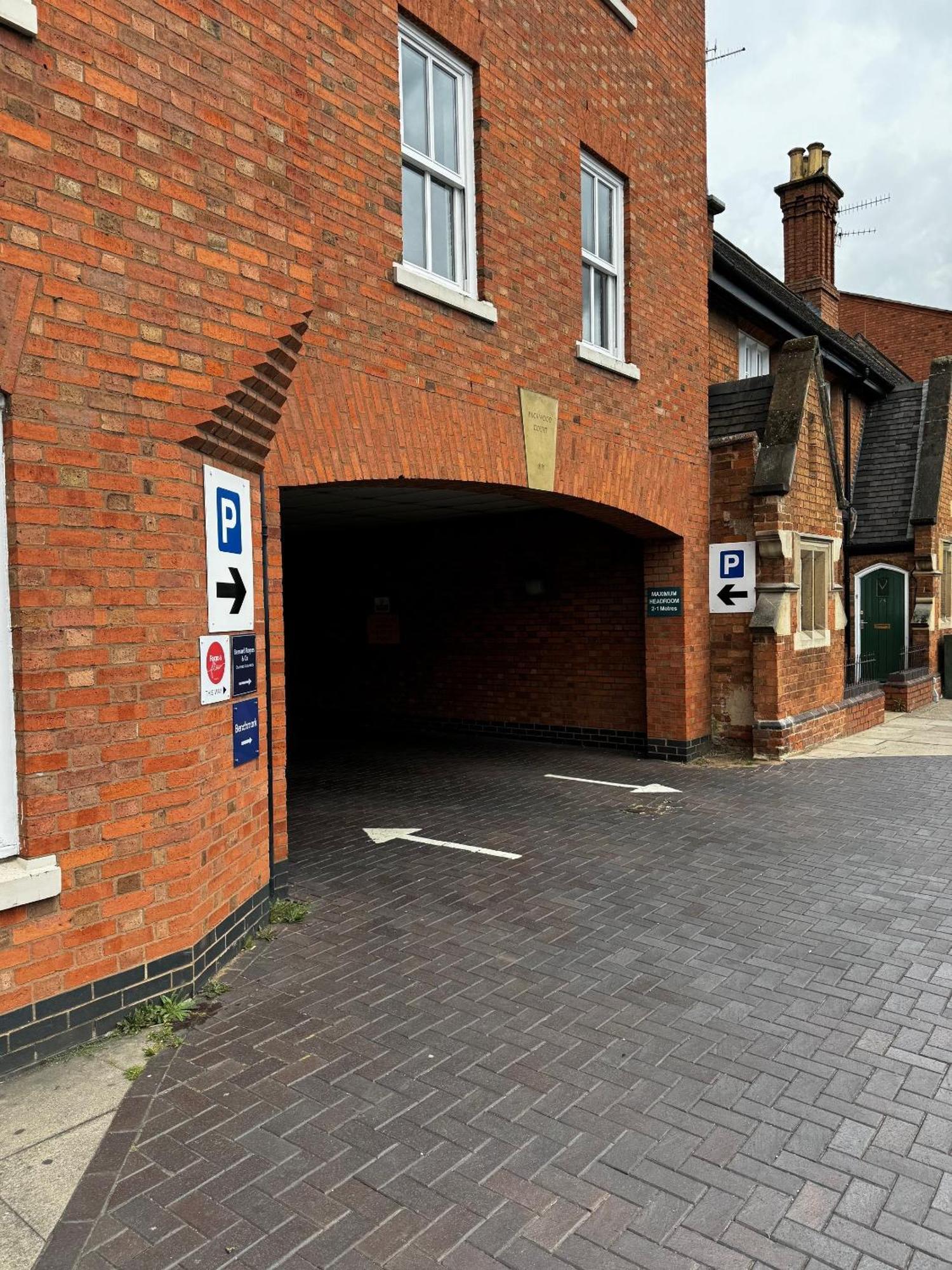 Romeo'S Arch High End Luxury In Centre Of Stratford With Parking Apartment Bagian luar foto